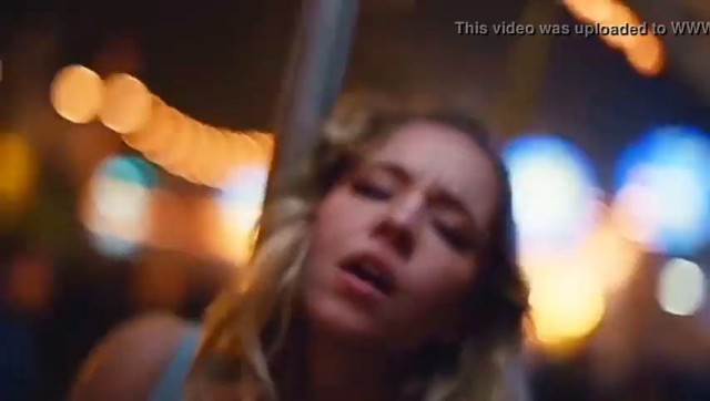 Sydney Sweeney Moans (New Looped)