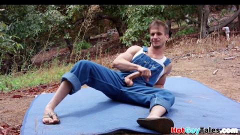 Voyeur bottom stud outdoor barebacked by rimming top stud