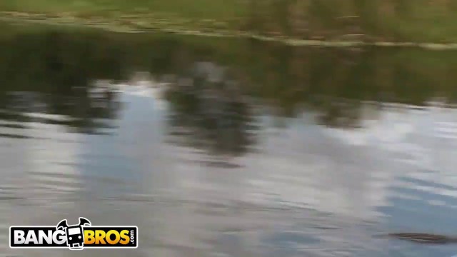 BANGBROS - Tessa Taylor's Florida Everglades Adventure With Tony Rubino