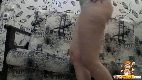 Teen with hairy pussy live masturbating